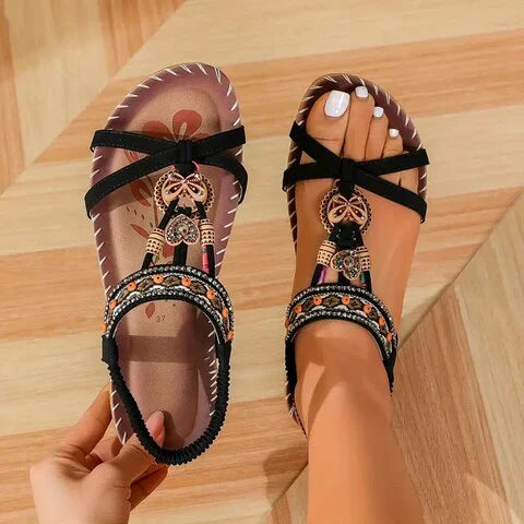 Dettaglio stile boho — sandali donna