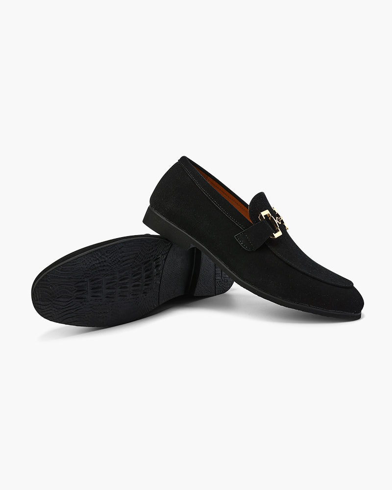 Dettaglio comfort eleganti — mocassini uomo