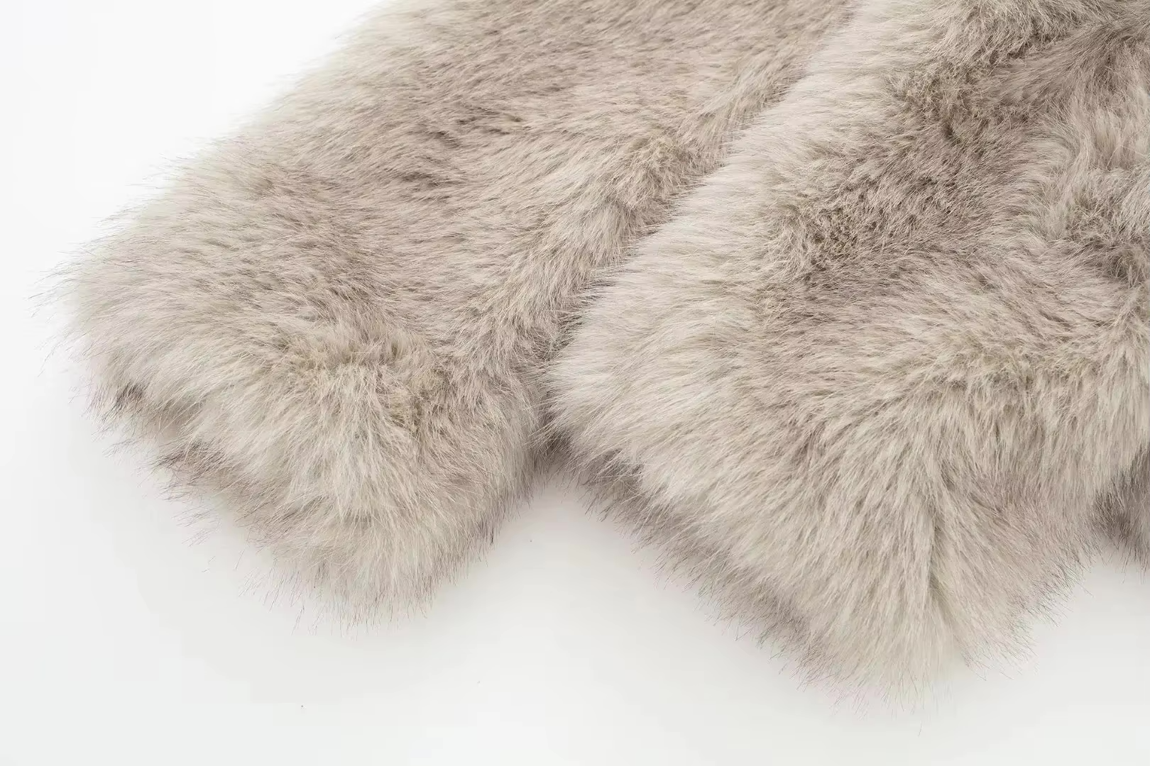 Liliana Cappotto Luxe Donna – Faux Fur Coat Ultra-Morbido al Style Elegante per l’Inverno