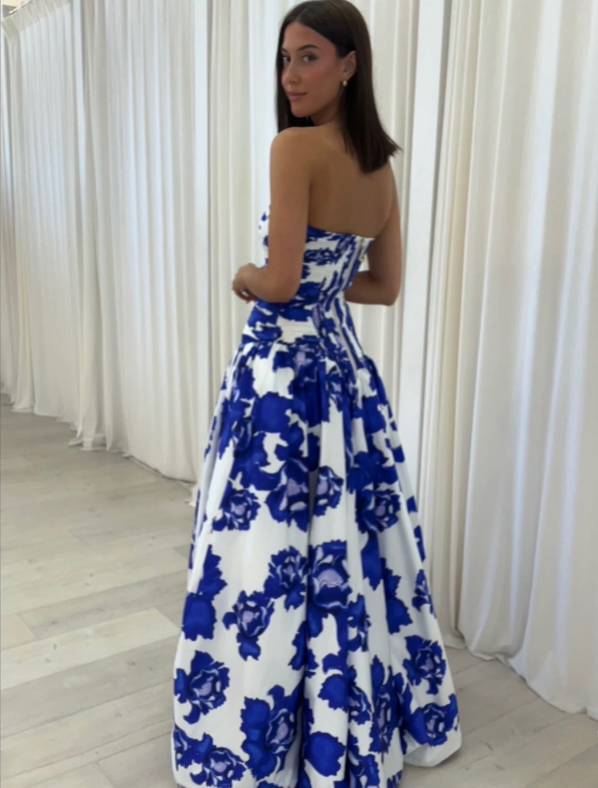 Dettaglio bustier — abito lungo donna