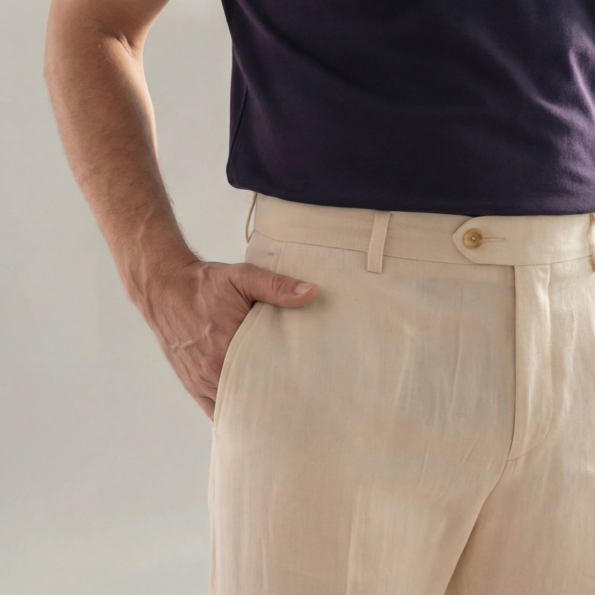 Dettaglio taglio dritto — pantaloni uomo