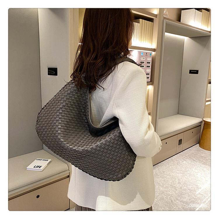 Noa Borsa a Main Tressé Donna – Design Elegante in Cuir Végan con Grand Espace e Fermeture Éclair