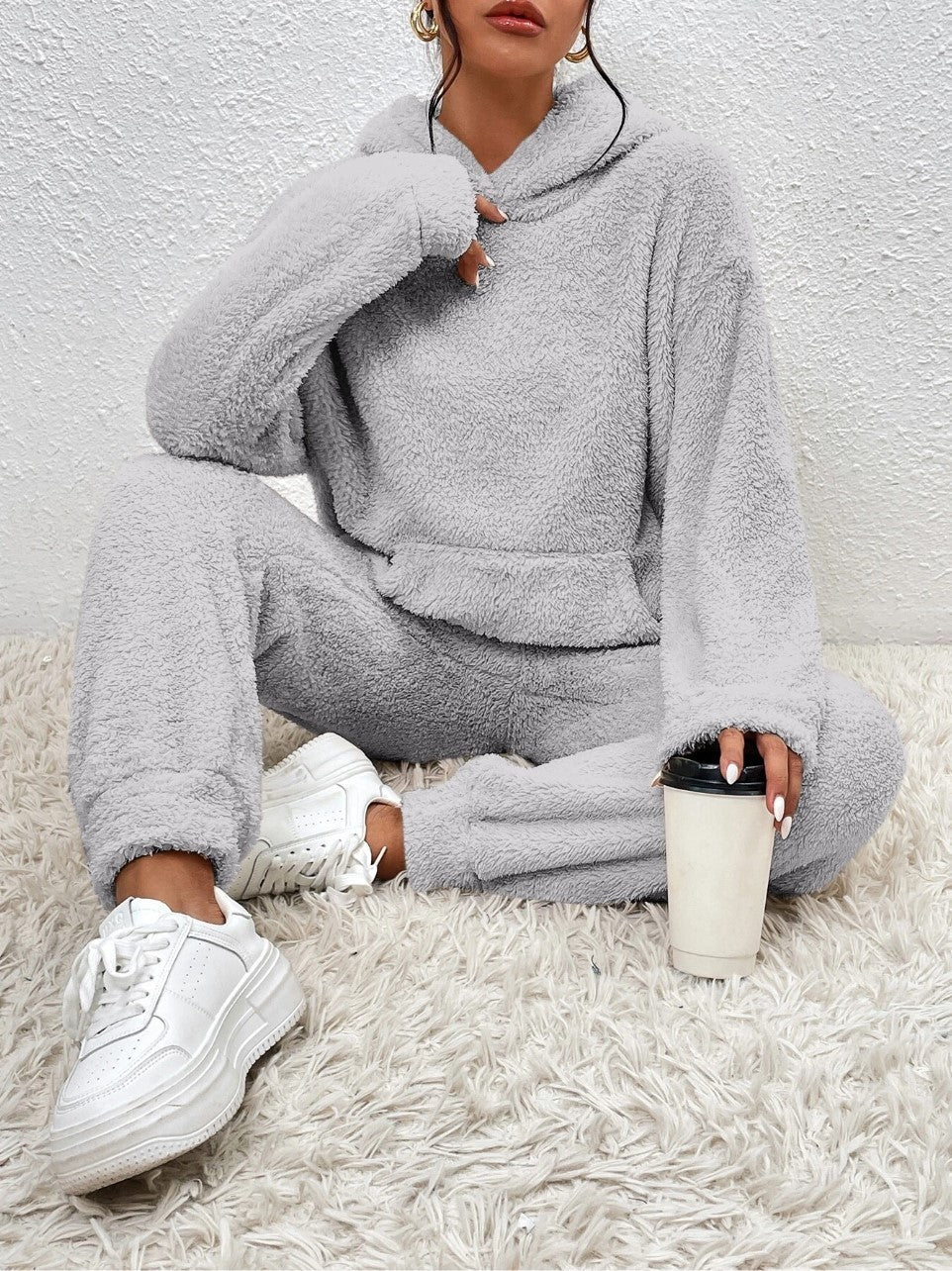 Lillie Ensemble Donna – Tenue d’Intérieur in Polaire Morbida con Hoodie & Jogging Confortevoli