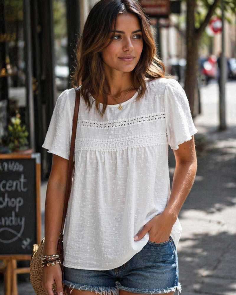 Naira Blusa Donna – Top Bohémien in Mousseline con Pizzo & Linea Fluida