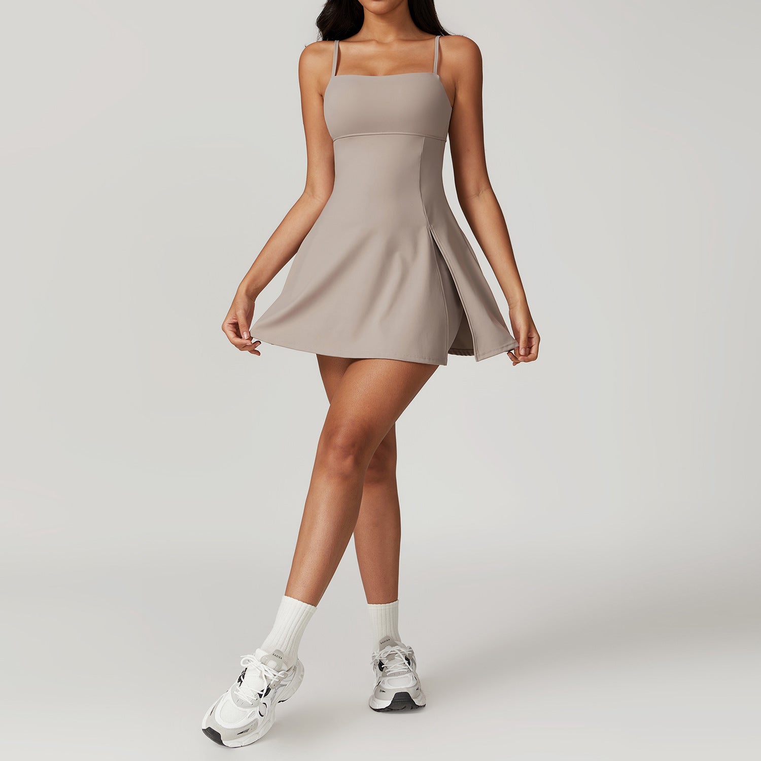 Vina Abito Sport Donna – Abito Athlétique Chic con Tissu Respirant & Linea Flatteuse