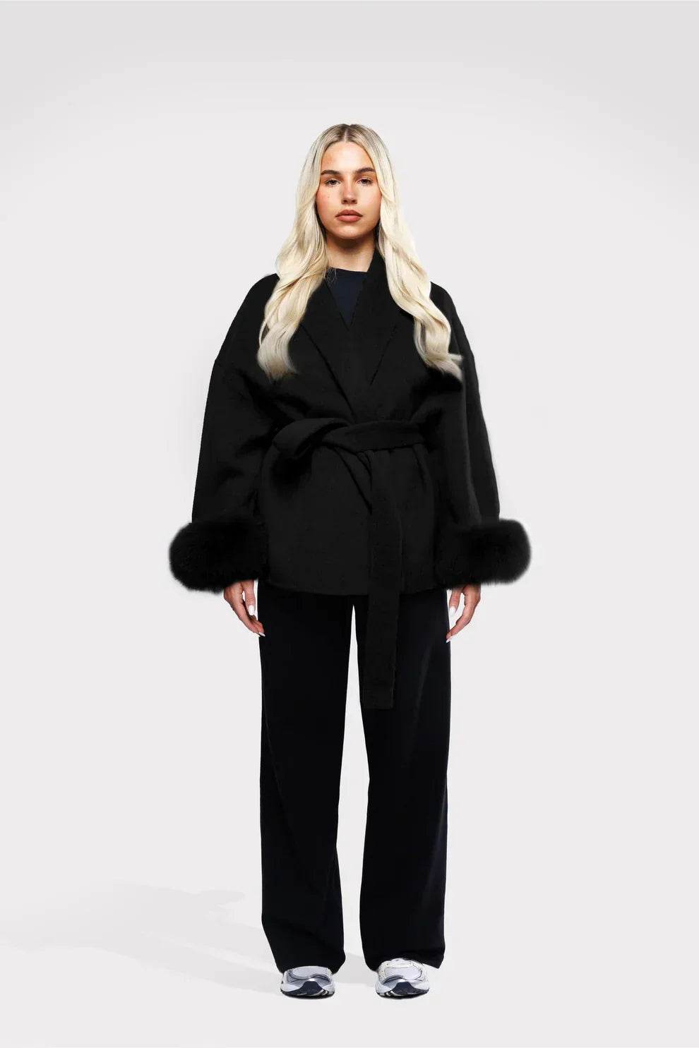 Livia Cappotto Luxe Donna – Giacca Inverno Elegante con Manches in Faux Fur & Ceinture